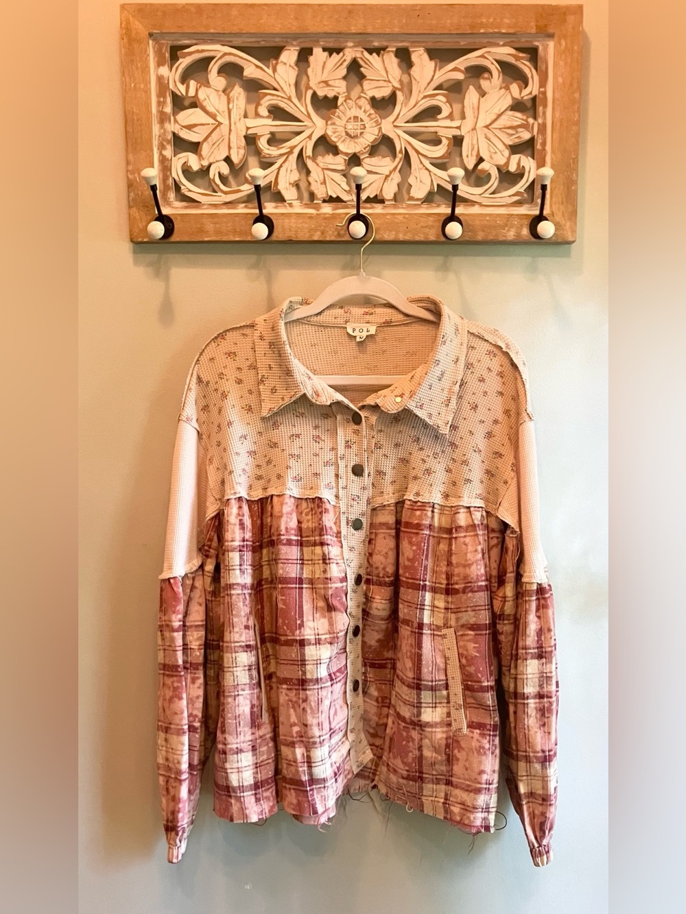 POL Boho Distressed Plaid & Ditsy Flower Button-Up EUC Size Med